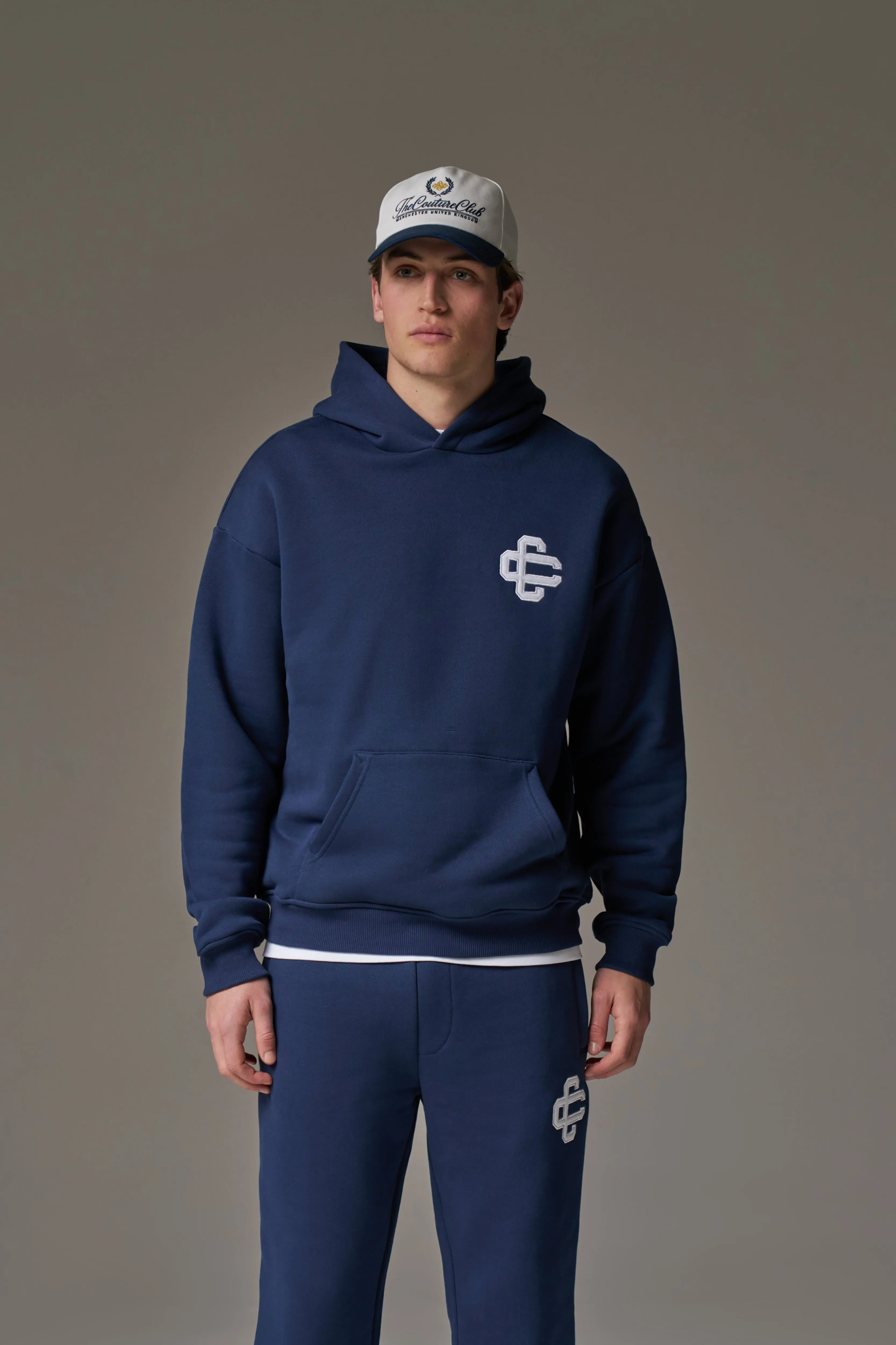 HEAVYWEIGHT EMBLEM APPLIQUE HOODIE - NAVY